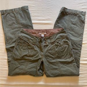 🪴Cabi Cargo Pants🪴